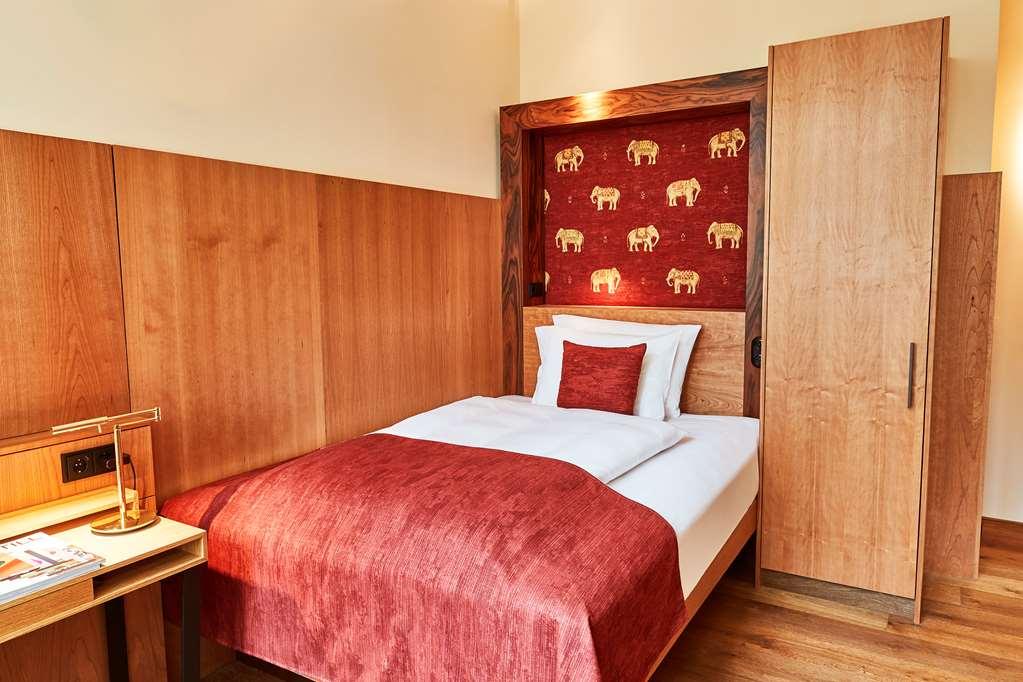 Orania.berlin Hotel *