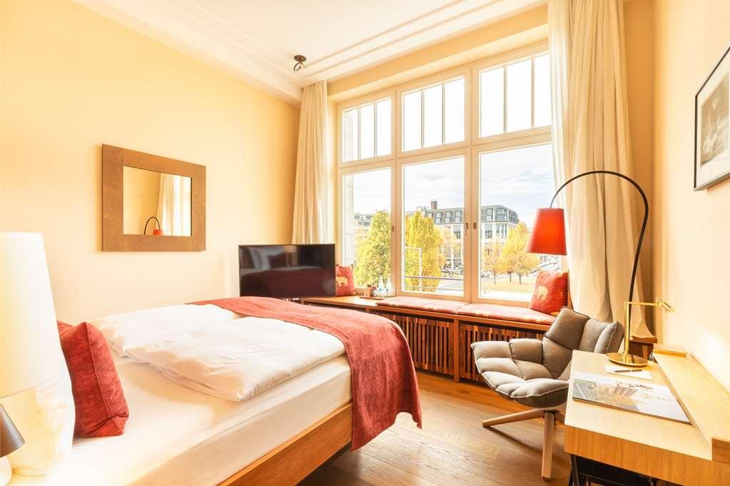Orania.berlin Hotel *